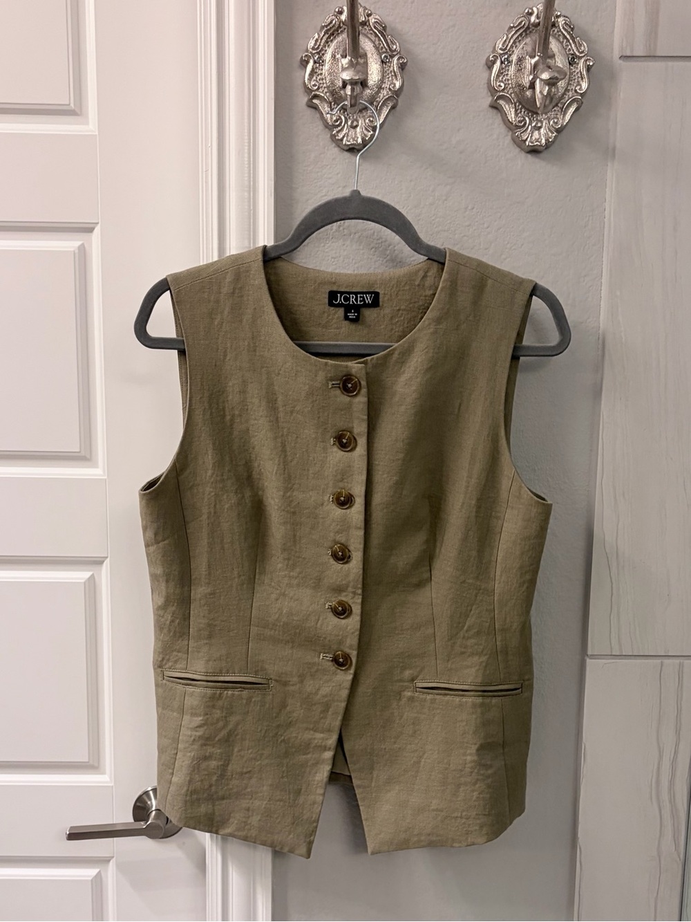 J. Crew Sleeveless Linen Blend Vest in Khaki Green - Size 6 - Picture 3 of 3